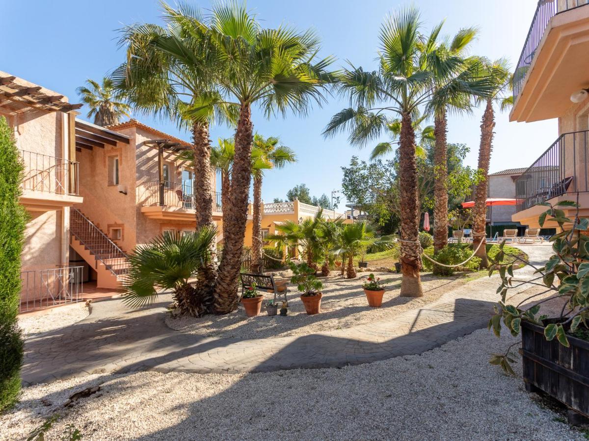 Apartamentos Mundaka Albir Альбир Экстерьер фото